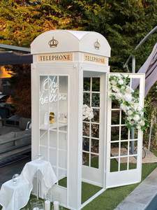 Cabina Telefónica Blanca para Boda con Libro de Visitas de Audio, Fotomatón con Flores y Fondo para Eventos Nupciales - Product Image 3