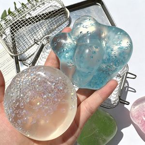 Balle anti-stress transparente et souple avec billes, jouet sensoriel en TPR, balle à presser unisexe, balle anti-stress moulable à l'huile de coco - Product Image 4