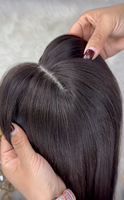 2026 Meilleures ventes : Topper en cheveux humains vierges 100% naturels noirs avec base en soie, ligne de cheveux naturelle, nœuds invisibles de haute qualité