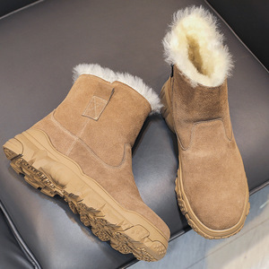 Botas de nieve para hombre, zapatos de invierno antideslizantes cálidos con tacón medio y piel de lana natural - Product Image 1