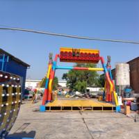 Manèges de parc d'attractions, manèges de carnaval célèbres, manèges rotatifs à sensations fortes, manèges de voyage spatial, jeux palpitants pour parc d'attractions