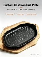 Plaque de cuisson en fonte avec plateau en bois, plateau de service texturé à bords ondulés, logo personnalisé OEM ODM pour restaurant, maison, barbecue