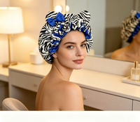 Bonnet de nuit doux à motif zèbre avec oreilles d'ours mignonnes et nœud bleu, doublure intérieure en satin, protection capillaire nocturne