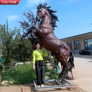 Tượng ngựa phi nước đại bằng đồng cổ đúc nguyên khối, bền chắc, dùng trang trí sân vườn ngoài trời, do nhà máy YOUFINE cung cấp - Product Image 2