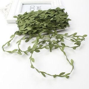 Guirnalda de hojas de sauce de seda artificial de 20 m de largo para decoración de bodas - Product Image 4