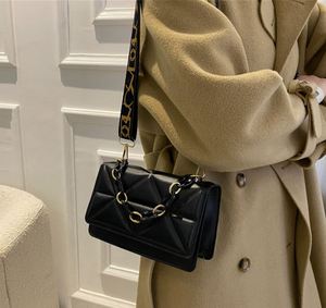 Fashionable International Chain Handbag Versatile and Small <b>Square</b> Bag and Crossbody Bag for Women - Product Image 2