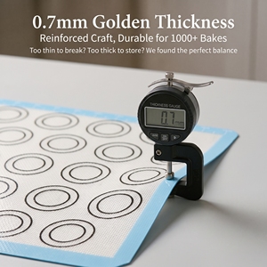 Plaque <span class=keywords><strong>de</strong></span> cuisson en silicone <span class=keywords><strong>de</strong></span> qualité alimentaire avec marquage <span class=keywords><strong>macaron</strong></span>, antiadhésive, réutilisable, logo personnalisé - Product Image 6