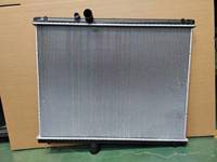 Tanque de Agua del Radiador OEM para Kenworth T800/365/367 L6 10.8L 08-10 MT, Aluminio y Plástico de Alta Calidad, Nuevo, 1 Año de Garantía, Marca XD, Modelo XD93318