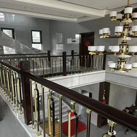 Balustrade de clôture en alliage d'aluminium traité thermiquement, résistant à la rouille, résistant aux intempéries, avec revêtement en poudre