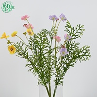 Charmant bouquet de marguerites artificielles en soie de 43 cm, fleurs d'été pour décoration intérieure permanente, vase, centre de table de mariage