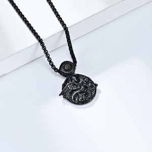 Collar Vintage Nórdico con Dragón Celta, Colgante Unisex de Acero de Titanio, Joyería Cultural Coleccionable para Uso Diario - Product Image 4