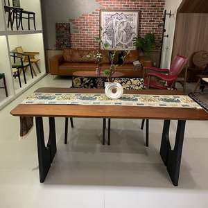 โต๊ะอาหารสไตล์วินเทจฝรั่งเศส ทำจากไม้แอช ดีไซน์เรียบง่ายทันสมัย พร้อมความหรูหราแบบมินิมอล เหมาะสำหรับหลายคน ใช้ได้ทั้งในบ้านและร้านอาหาร - Product Image 1