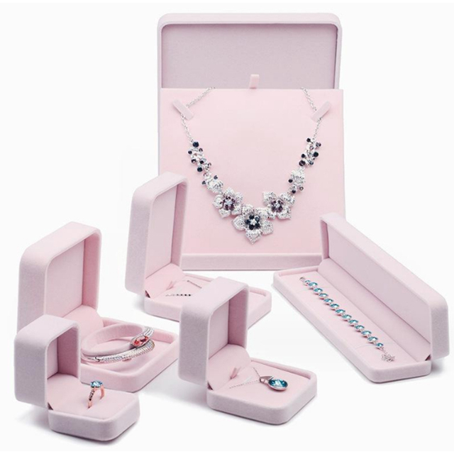 Good Quality Velvet Jewelry Box Packaging Wholesale Necklace Pendant Bracelet Wedding Ring Box Jewelry Boxes With Logo Luxury