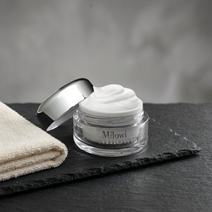 CREMA BLANQUEADORA MILOWI V2 MAGIC RADIANCE 50g Crema Antiarrugas de Aclarado Inmediato para una Piel Hidratada y Radiante - Product Image 1