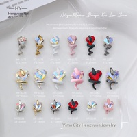 Paso Sico Petits charms pour ongles en forme de serpent, Cœur torsadé, Accessoires DIY pour nail art, Couleur unie, Style audacieux et scintillant, Luxe léger, Boîte en plastique