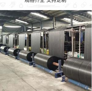 Vente en gros de tissu de paysage tissu anti-herbe synthétique PP tapis de contrôle des <span class=keywords><strong>mauvaises</strong></span> <span class=keywords><strong>herbes</strong></span> de jardin application sportive en gros de <span class=keywords><strong>gazon</strong></span> artificiel - Product Image 4