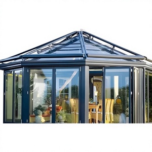 Élégance et fonctionnalité, véranda extérieure moderne sur mesure avec toit triangulaire et portes françaises en surbrillance - Product Image 1