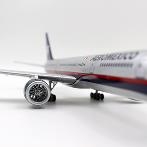 Mô hình máy bay <span class=keywords><strong>Boeing</strong></span> B777-300ER 37cm, chất liệu nhựa <span class=keywords><strong>resin</strong></span> cao cấp, tỷ lệ 1/100, quà tặng khuyến mãi đang bán - Product Image 3