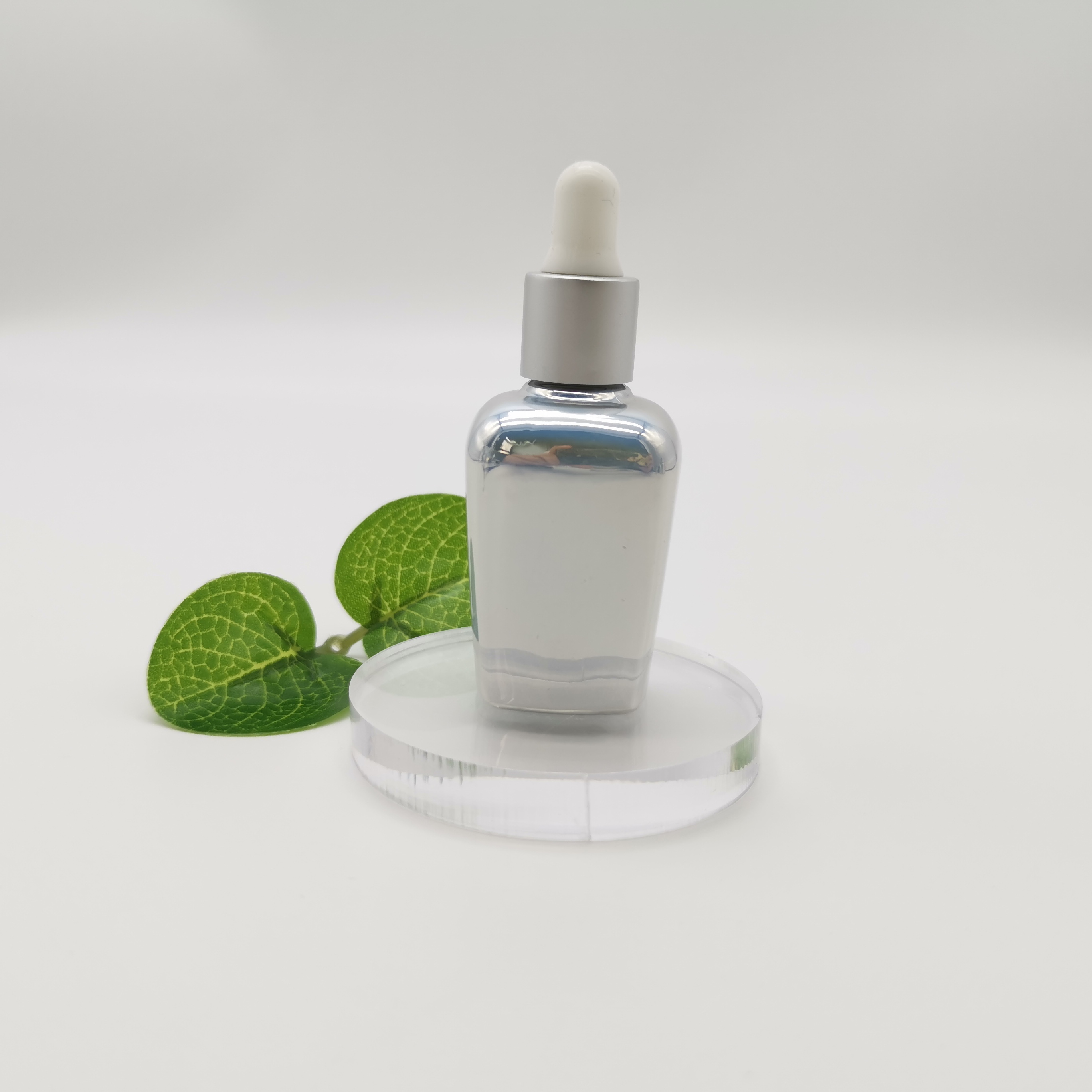 Cosmetic Skincare Container Round Clear Glass Essential Oil Serum Dropper Bottles