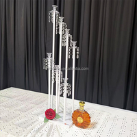 Grand chandelier blanc à 7 bras avec tubes en verre et pendentifs en cristal, porte-bougie pour centre de table de mariage et événements