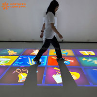 Projecteur de cartographie 3D holographique mobile tout-en-un Machine de jeu interactive à projection de sol AR pour l'intérieur et l'extérieur