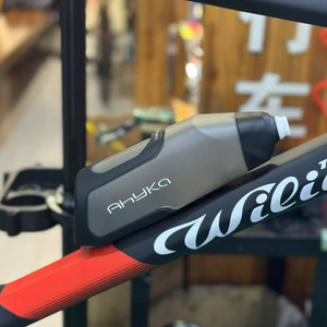 Bouteille d'eau de vélo de luxe aérodynamique 2026 – Vente en gros, logo personnalisé, bouteille aéro pour vélo de route, gourde de cyclisme pour triathlon - Product Image 3