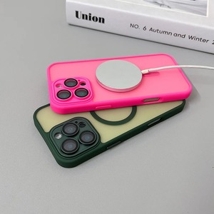 Funda Magnética Esmerilada de Color Puro para Teléfonos 16 y <span class=keywords><strong>11</strong></span> - Diseño Dorado Desierto - Product Image 4