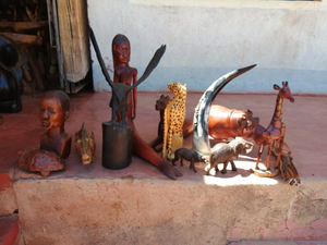 Venta al por Mayor de Tambor Djembé Africano Tallado a Mano con Patrón Tribal, Instrumento de Percusión - Product Image 2