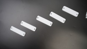 ป้าย RFID UHF แบบกันน้ำ ทนโลหะ ผลิตจาก ABS ทนความร้อนสูง แบบ Passive ระยะไกล พร้อมสลักข้อความตามสั่ง - Product Image 4