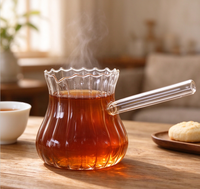 Pichet à café en verre borosilicate côtelé, résistant à la chaleur, avec bord ondulé et bec verseur lisse pour le thé, les boissons froides, la maison et le café