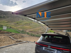 Tente de stationnement de voiture de résidence à vent fort prête à l'emploi Abris d'auto de style simple avec <span class=keywords><strong>bois</strong></span> traité sous pression naturel pour garage de voiture - Product Image 3