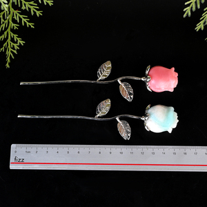 Fleur de cristal de guérison naturelle sculptée à la main en gros, fleur en métal argenté avec pierres précieuses pour la décoration intérieure - Product Image 5