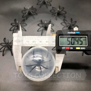 Juego de Juguetes de Broma para Halloween, Arañas Negras de Plástico Realistas de 4 cm con Patas Delgadas, para Decoración de Fiestas Infantiles, Accesorios Espeluznantes - Product Image 2