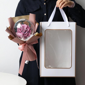 Romantico ed Elegante Portachiavi con Cuore e Fiore Conservato, Confezione <span class=keywords><strong>Regalo</strong></span> Raffinata, Idea <span class=keywords><strong>Regalo</strong></span> <span class=keywords><strong>per</strong></span> la Festa della Mamma e Natale - Product Image 1