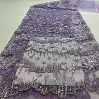 Nouveau en stock : Tissu à motif ondulé large avec broderie de sequins en cristal et de perles tubulaires, idéal pour les robes et les tenues de soirée