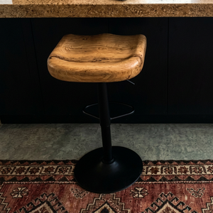 Taburete de Barra Personalizado con Asiento de Madera Maciza, Base Giratoria de Metal, Ergonómico, para Cocina y Decoración de Bar - Product Image 1