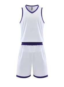 Uniformes de basketball et de football unisexes personnalisés par sublimation – vêtements de sport respirants adaptés à toutes les saisons. - Product Image 4