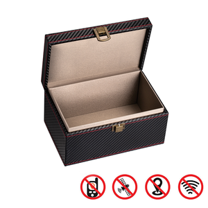 Boîtier <span class=keywords><strong>Faraday</strong></span> <span class=keywords><strong>pour</strong></span> clés de <span class=keywords><strong>voiture</strong></span>, téléphones, cartes, entrée sans <span class=keywords><strong>clé</strong></span>, bloqueur de signal RFID, cage antivol, matériau PU, style uni et tendance - Product Image 4
