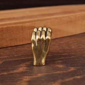Heart-Shaped Brass Hands <b>Ornament</b> Desk Decor Modern Office Home Furnishing Valentine'S Day Gift Single-Piece Package - Product Image 3