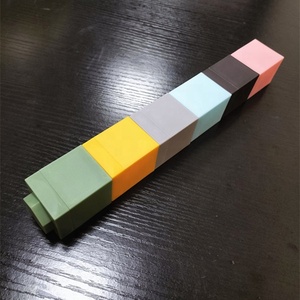 Hot bán 2024 trẻ em Đồ chơi đầy màu sắc LEGO hình Son dưỡng môi bao bì độc đáo Kem Jar ưa thích son môi son bóng rỗng container trường hợp - Product Image 3