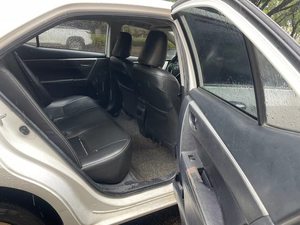 2018-2023 T oyota C orolla <span class=keywords><strong>HYBRID</strong></span> <span class=keywords><strong>E</strong></span> + <span class=keywords><strong>1.8</strong></span> <span class=keywords><strong>CVT</strong></span> ซีดานรุ่นใหม่เกียร์ซ้ายยางที่นั่งหนังด้านหลัง - Product Image 6