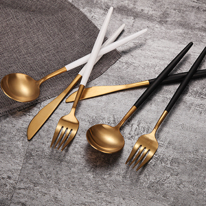 Bán Buôn Chất Lượng Cao Bồ Đào Nha Cán Trắng Vàng Thép Không Gỉ Dao Kéo Trắng Tay Vàng Flatware Cho Đám Cưới <span class=keywords><strong>Cutipol</strong></span> <span class=keywords><strong>Goa</strong></span> - Product Image 4