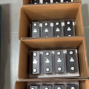แบตเตอรี่ CALB 3.2V 314Ah Lifepo4 กำลังสูง พร้อมเปลือกอลูมิเนียม 10000 รอบการใช้งาน สำหรับยานยนต์ไฟฟ้า มีสินค้าใน EU จัดส่งรวดเร็ว - Product Image 1