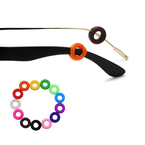 Vente en gros <span class=keywords><strong>de</strong></span> protections antidérapantes pour <span class=keywords><strong>lunettes</strong></span>, crochets d'oreille, anneaux antidérapants en silicone, accessoires pour <span class=keywords><strong>lunettes</strong></span>, <span class=keywords><strong>lunettes</strong></span> <span class=keywords><strong>de</strong></span> soleil <span class=keywords><strong>de</strong></span> sport, support d'oreille - Product Image 1