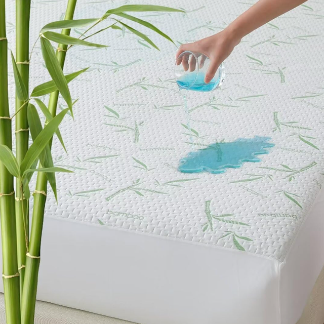 Premium Waterproof Bamboo Jacquard Mattress Protector Cooling and Breathable Soft Mattress Cover Deep Pocket Queen Size