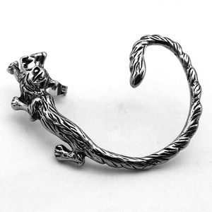 Yunnique – boucles d'oreilles en acier titane avec motif loup pour hommes et femmes, bijoux de fête à la mode - Product Image 1