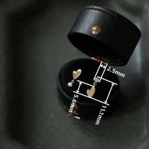 Mini boucles d'oreilles asymétriques en gros en or véritable 9 carats-Étudiant amical, Style élégant exclusif, Collection 2021, kj365-Étudiant - Product Image 1