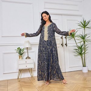 Abbellito <span class=keywords><strong>Istanbul</strong></span> islamico Abaya per le donne <span class=keywords><strong>di</strong></span> lusso traspirante morbido abito <span class=keywords><strong>di</strong></span> velluto tradizionale abbigliamento musulmano dal Medio Oriente - Product Image 3