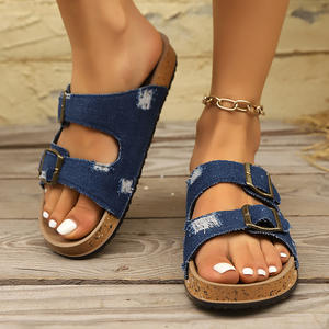 Claquettes d'exportation transfrontalière, claquettes plates d'extérieur à double bouton en EVA, imperméables, respirantes et ultra-légères pour la plage - Product Image 6