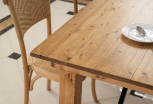 Antica tavola da <span class=keywords><strong>esterno</strong></span> <span class=keywords><strong>in</strong></span> <span class=keywords><strong>legno</strong></span> di pino pieghevole <span class=keywords><strong>in</strong></span> <span class=keywords><strong>legno</strong></span> rustico <span class=keywords><strong>per</strong></span> Hotel Wedding Event <span class=keywords><strong>tavoli</strong></span> pieghevoli <span class=keywords><strong>in</strong></span> <span class=keywords><strong>legno</strong></span> massiccio - Product Image 5